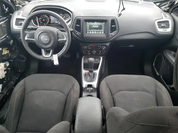 3C4NJCAB4KT727300 2019 JEEP COMPASS - Image 8