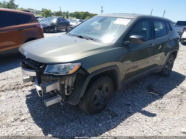 3C4NJCAB4KT763245 2019 JEEP COMPASS - Image 2