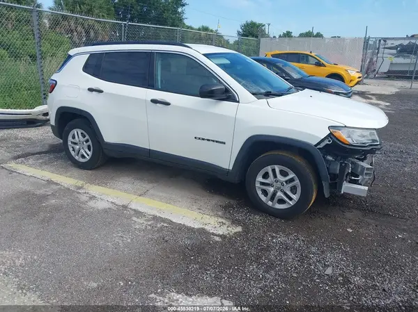 3C4NJCAB4LT121688 2020 JEEP COMPASS - Image 1