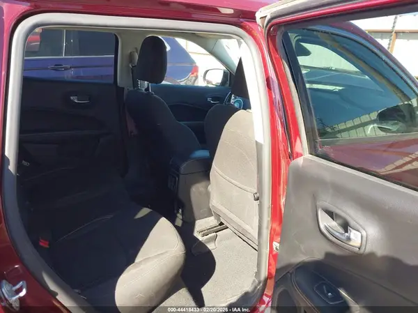 3C4NJCAB4MT577241 2021 JEEP COMPASS - Image 8