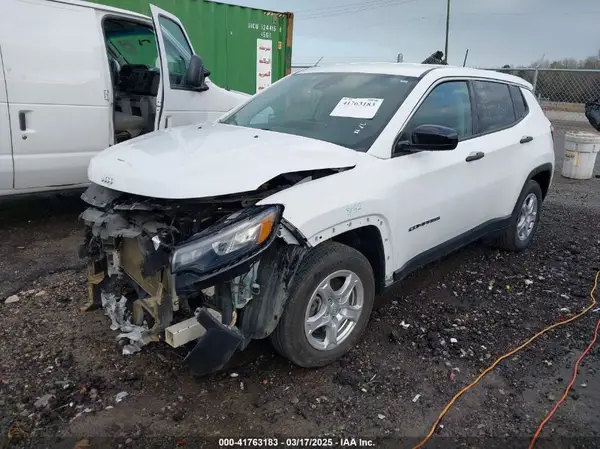 3C4NJCAB4NT121306 2022 JEEP COMPASS - Image 2