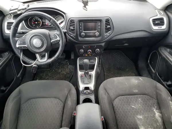 3C4NJCAB5JT121969 2018 JEEP COMPASS - Image 8
