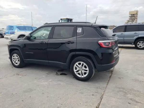 3C4NJCAB5JT122832 2018 JEEP COMPASS - Image 2