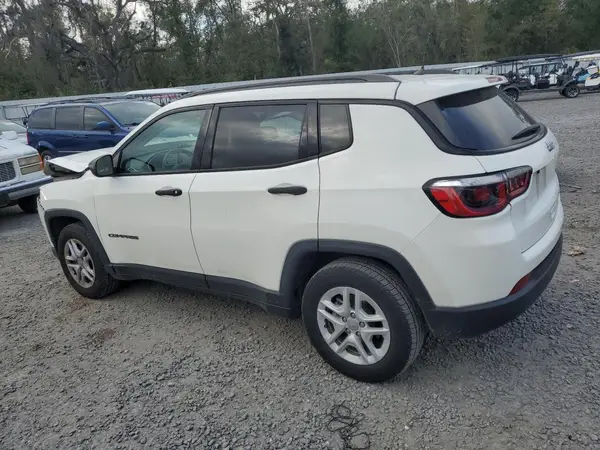 3C4NJCAB5JT139968 2018 JEEP COMPASS - Image 2