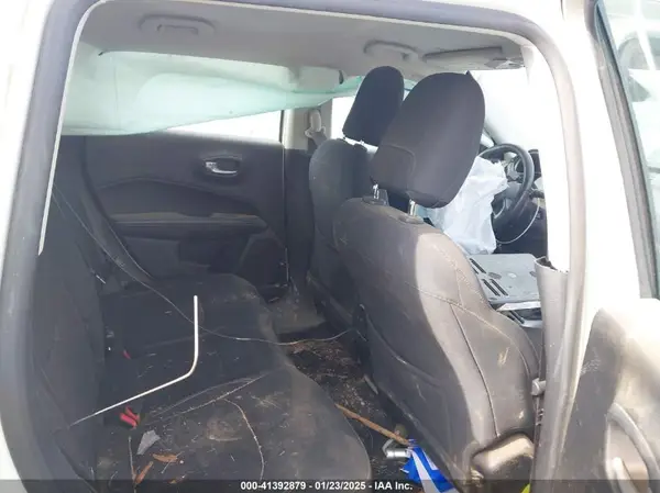 3C4NJCAB5JT151764 2018 JEEP COMPASS - Image 8