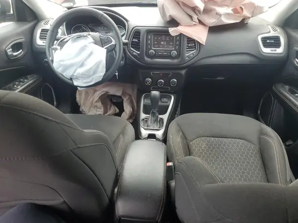 3C4NJCAB5JT214989 2018 JEEP COMPASS - Image 8