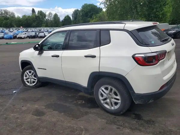 3C4NJCAB5JT226754 2018 JEEP COMPASS - Image 2