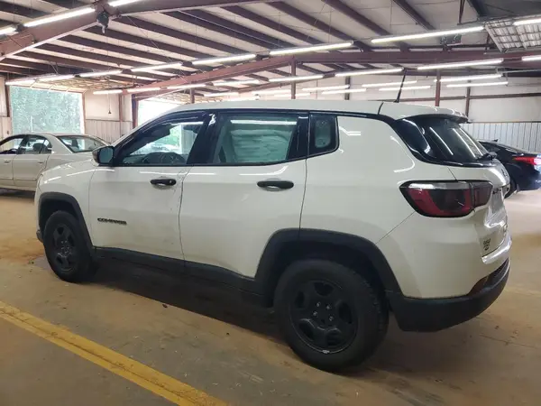3C4NJCAB5JT263397 2018 JEEP COMPASS - Image 2