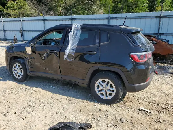 3C4NJCAB5JT327731 2018 JEEP COMPASS - Image 2