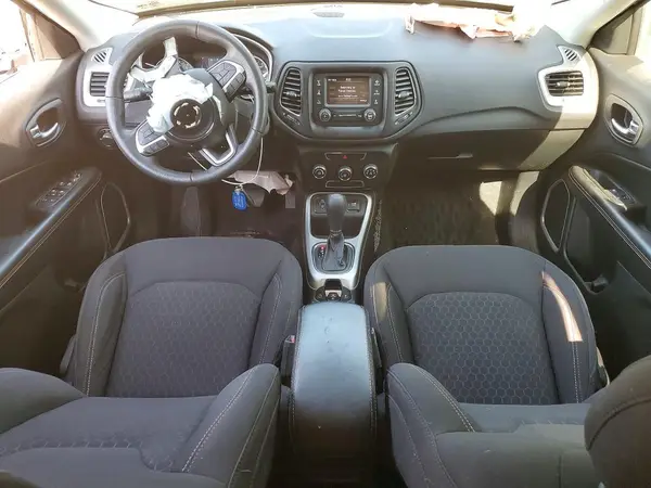 3C4NJCAB5JT327731 2018 JEEP COMPASS - Image 8