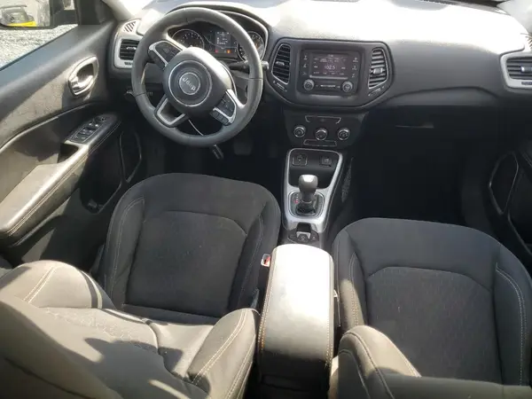 3C4NJCAB5JT335280 2018 JEEP COMPASS - Image 8
