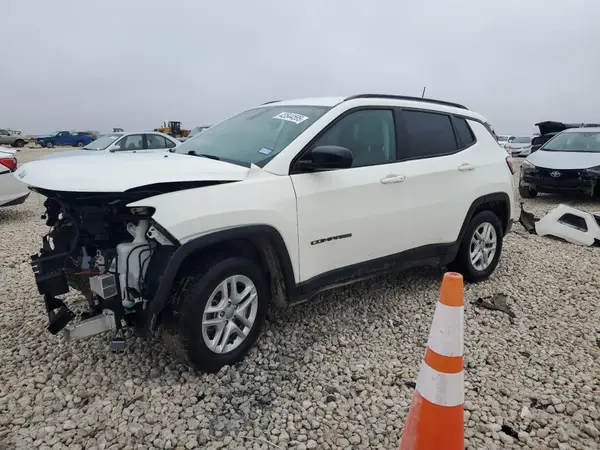 3C4NJCAB5JT359174 2018 JEEP COMPASS - Image 1