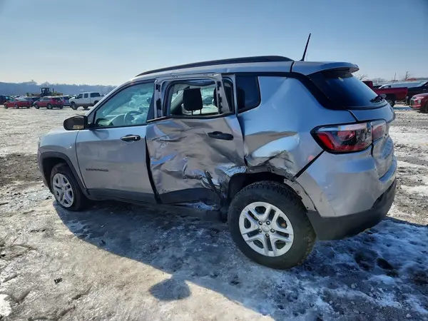 3C4NJCAB5JT411578 2018 JEEP COMPASS - Image 2