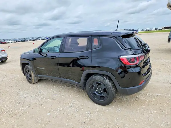 3C4NJCAB5JT468377 2018 JEEP COMPASS - Image 2