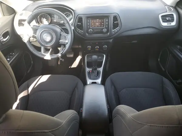 3C4NJCAB5JT502656 2018 JEEP COMPASS - Image 8