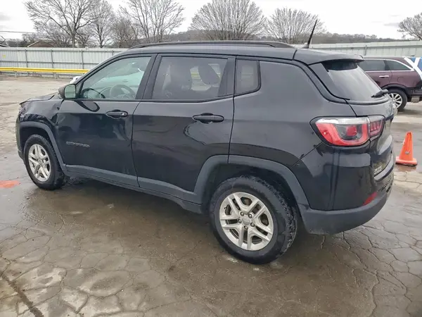 3C4NJCAB5JT502740 2018 JEEP COMPASS - Image 2