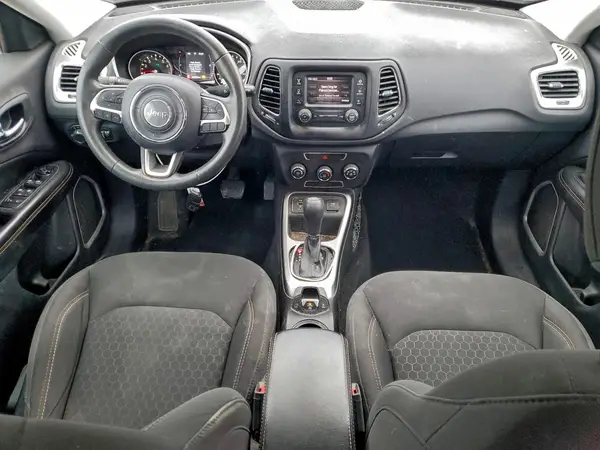 3C4NJCAB5JT502740 2018 JEEP COMPASS - Image 8