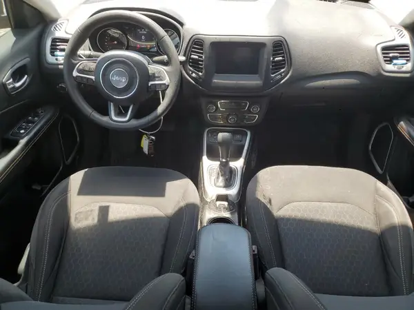 3C4NJCAB5KT676552 2019 JEEP COMPASS - Image 8