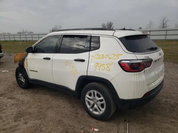 3C4NJCAB5KT699958 2019 JEEP COMPASS - Image 2