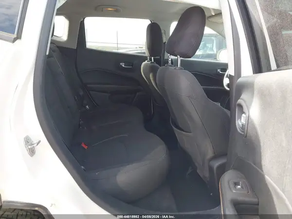 3C4NJCAB5KT736703 2019 JEEP COMPASS - Image 8
