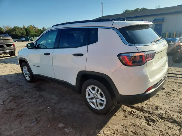 3C4NJCAB5KT743778 2019 JEEP COMPASS - Image 2
