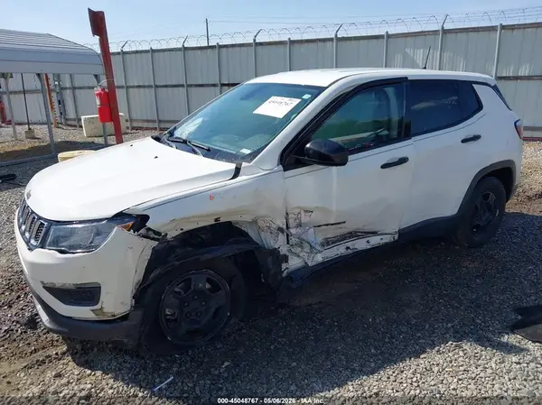 3C4NJCAB5LT124986 2020 JEEP COMPASS - Image 2