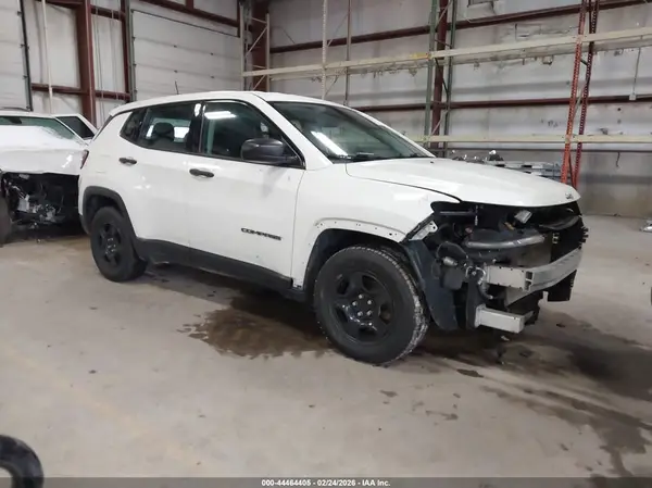 3C4NJCAB5LT130447 2020 JEEP COMPASS - Image 1
