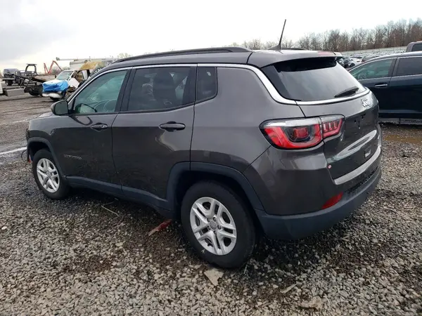3C4NJCAB5LT133817 2020 JEEP COMPASS - Image 2