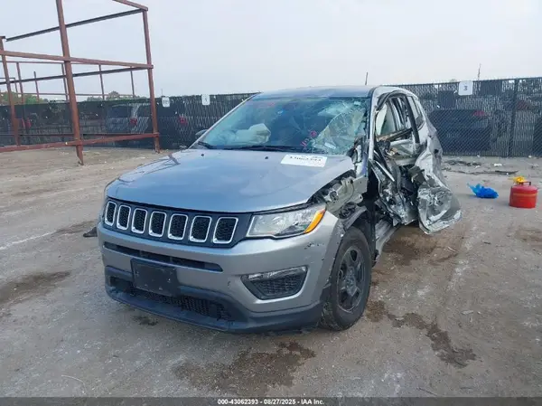 3C4NJCAB5LT133834 2020 JEEP COMPASS - Image 2