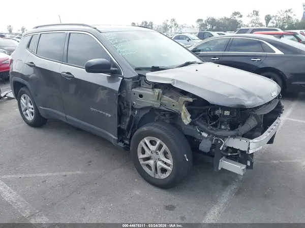 3C4NJCAB5LT134059 2020 JEEP COMPASS - Image 1