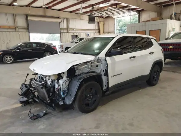 3C4NJCAB5LT158653 2020 JEEP COMPASS - Image 2