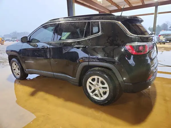 3C4NJCAB5LT169944 2020 JEEP COMPASS - Image 2