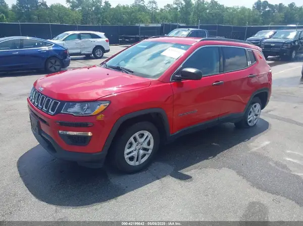 3C4NJCAB5LT175551 2020 JEEP COMPASS - Image 2