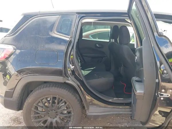 3C4NJCAB5MT526668 2021 JEEP COMPASS - Image 8