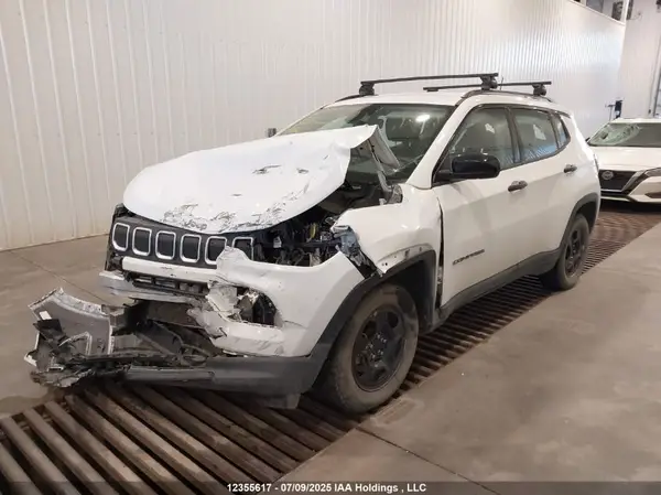 3C4NJCAB5NT104191 2022 JEEP COMPASS - Image 2