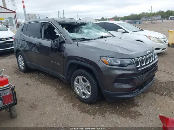 3C4NJCAB5NT137157 2022 JEEP COMPASS - Image 1