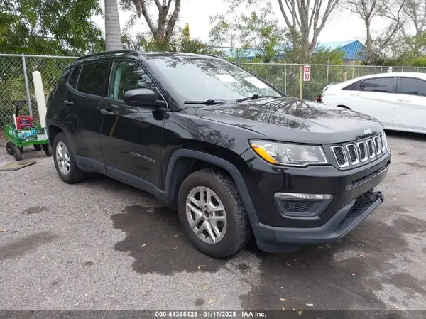 3C4NJCAB6JT122676 2018 JEEP COMPASS - Image 1