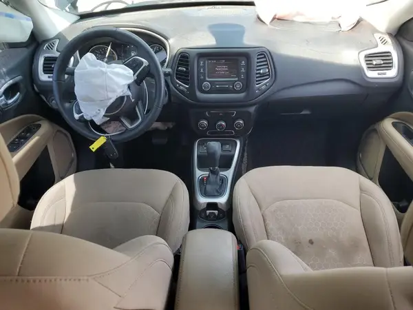 3C4NJCAB6JT123097 2018 JEEP COMPASS - Image 8