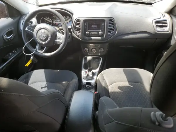 3C4NJCAB6JT124797 2018 JEEP COMPASS - Image 8