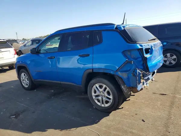 3C4NJCAB6JT133631 2018 JEEP COMPASS - Image 2