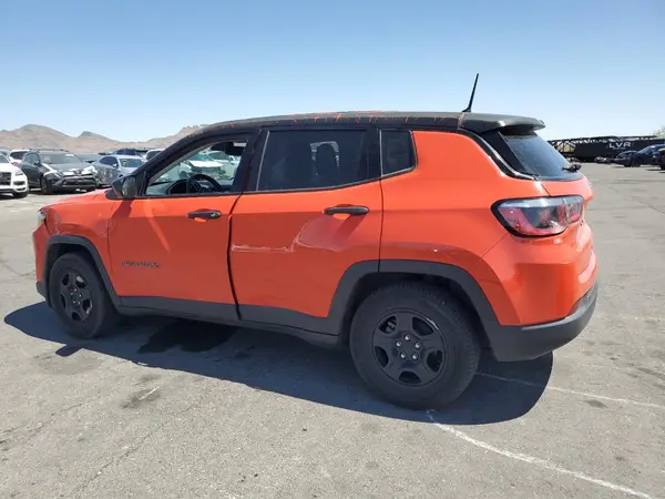 3C4NJCAB6JT165382 2018 JEEP COMPASS - Image 2