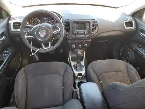 3C4NJCAB6JT165382 2018 JEEP COMPASS - Image 8