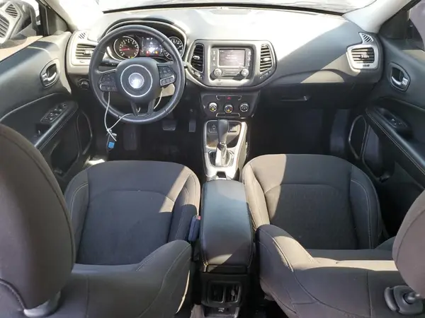 3C4NJCAB6JT211356 2018 JEEP COMPASS - Image 8