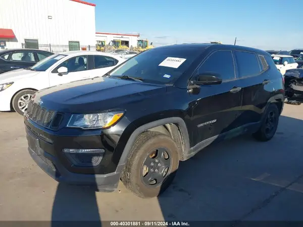 3C4NJCAB6JT250979 2018 JEEP COMPASS - Image 2
