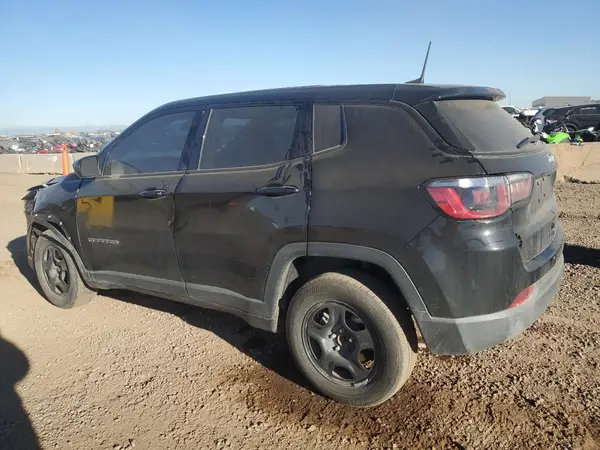 3C4NJCAB6JT328905 2018 JEEP COMPASS - Image 2