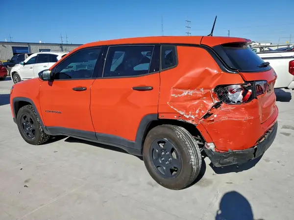 3C4NJCAB6JT369034 2018 JEEP COMPASS - Image 2