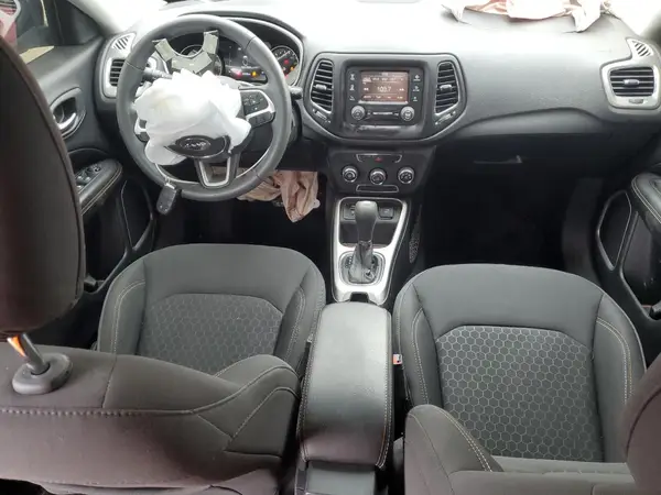 3C4NJCAB6JT409466 2018 JEEP COMPASS - Image 8
