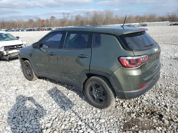 3C4NJCAB6JT410875 2018 JEEP COMPASS - Image 2