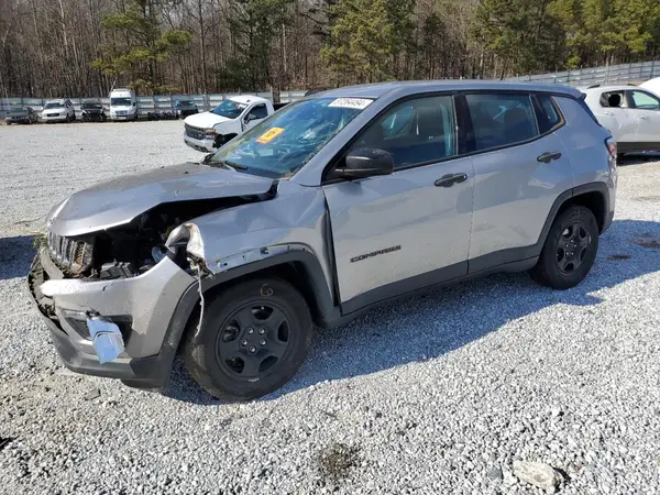 3C4NJCAB6JT461728 2018 JEEP COMPASS - Image 1