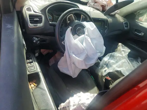3C4NJCAB6JT468078 2018 JEEP COMPASS - Image 8